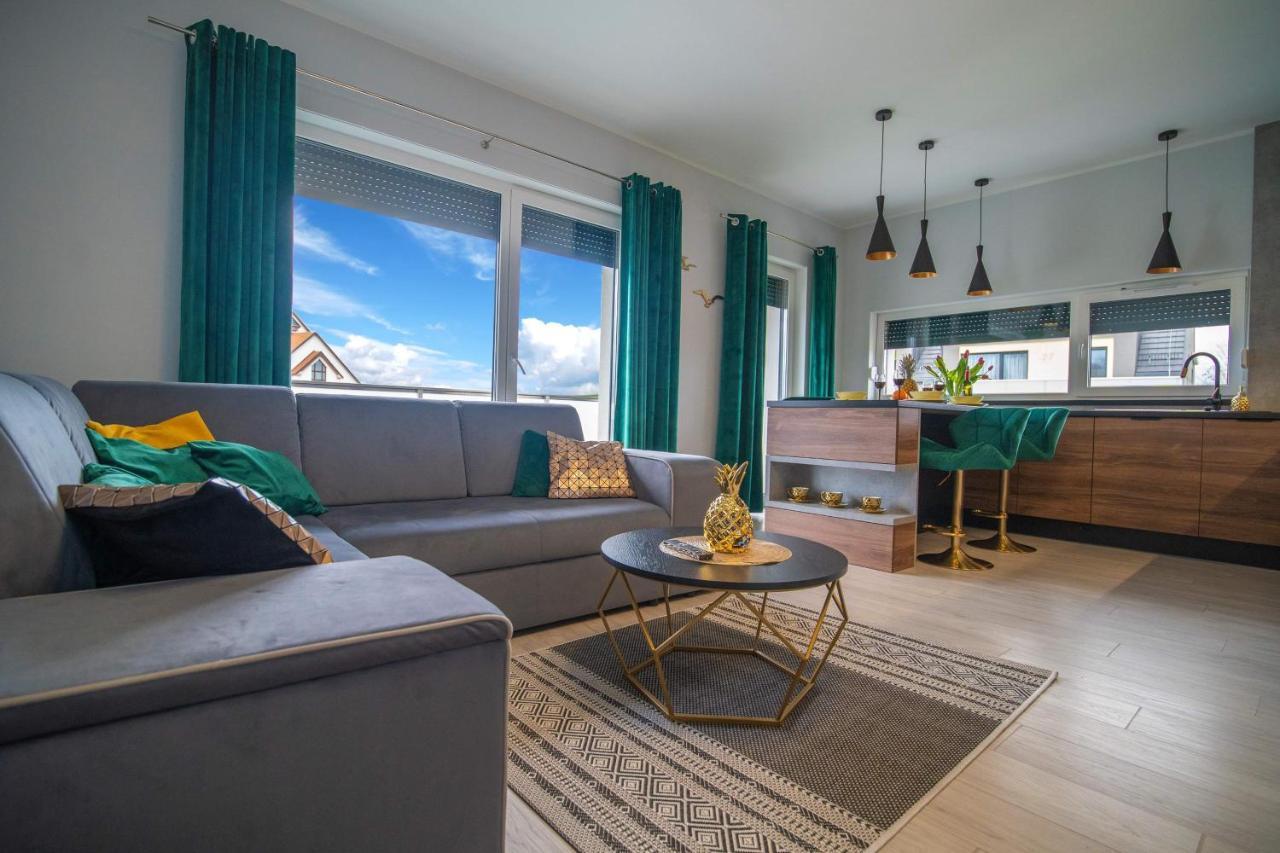 Apartament W Cieplicach Deluxe Jelenia Gora Bagian luar foto