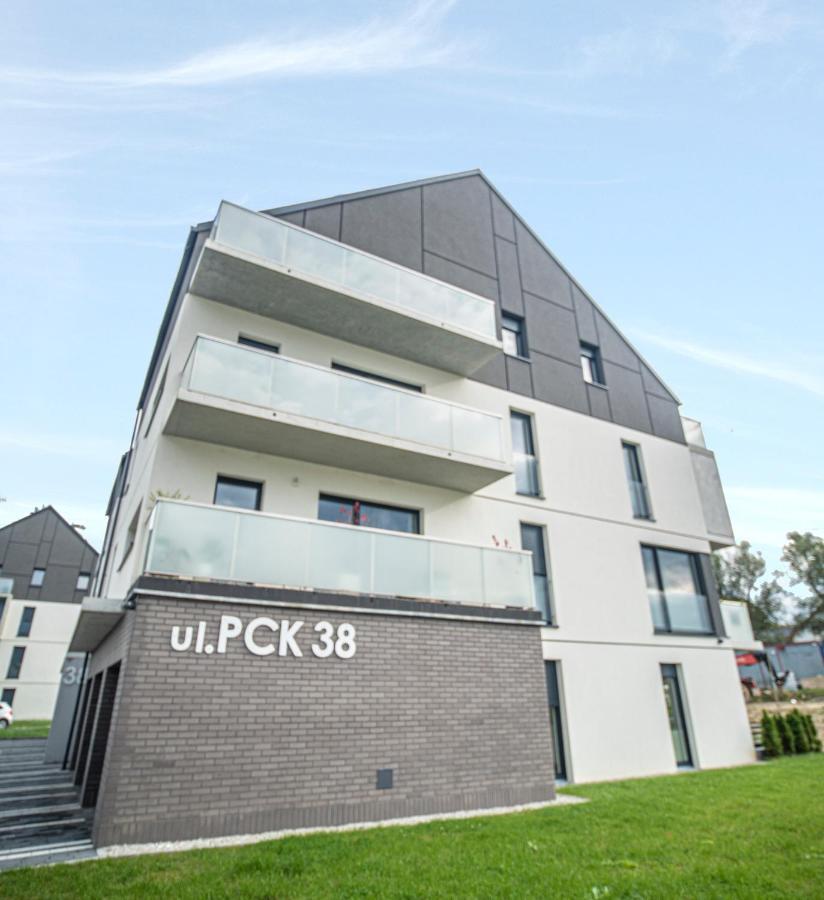 Apartament W Cieplicach Deluxe Jelenia Gora Bagian luar foto